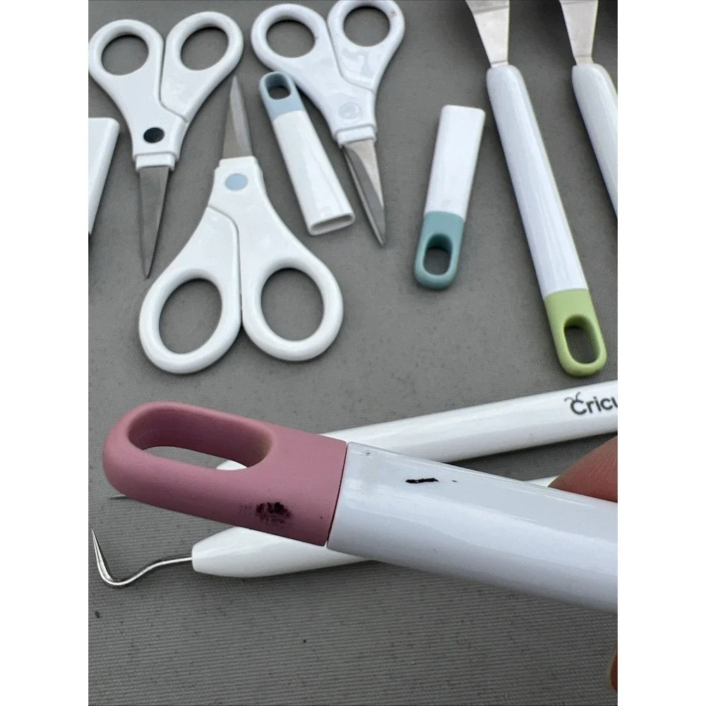 Cricut Vinyl Craft Tools Lot Caddy Weeding Tools Spatula Scraper Scissor Tweezer